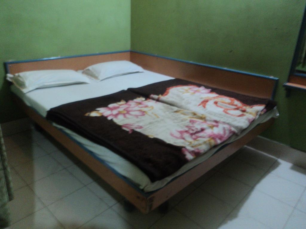 Hotel Jyoti Varanasi Exteriör bild